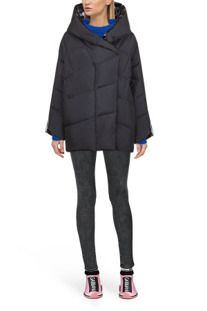 Стеганная объемная куртка class=