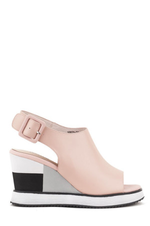 Босоножки на танкетке от Pucciani розовые class=