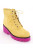 Женские зимние ботинки желтого цвета на сиреневой подошве