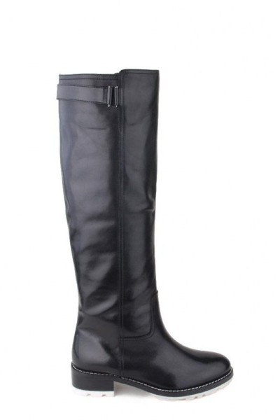 Модные зимние сапоги женские Basconi черные на белой подошве Модные зимние сапоги женские Basconi черные на белой подошве