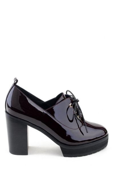 Женские ботинки на высоком каблуке Basconi лаковые